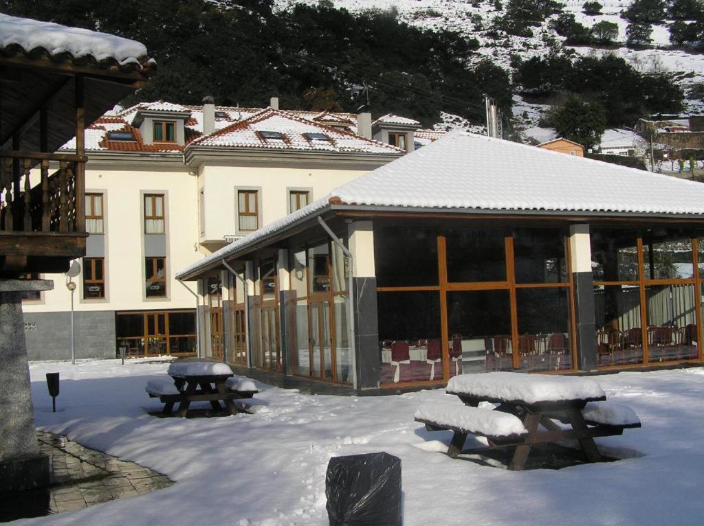 Hotel Santa Cristina Pola de Lena Zewnętrze zdjęcie